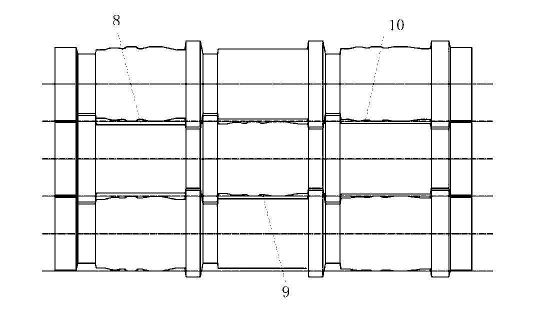Die and method for rolling tubeless rim plate
