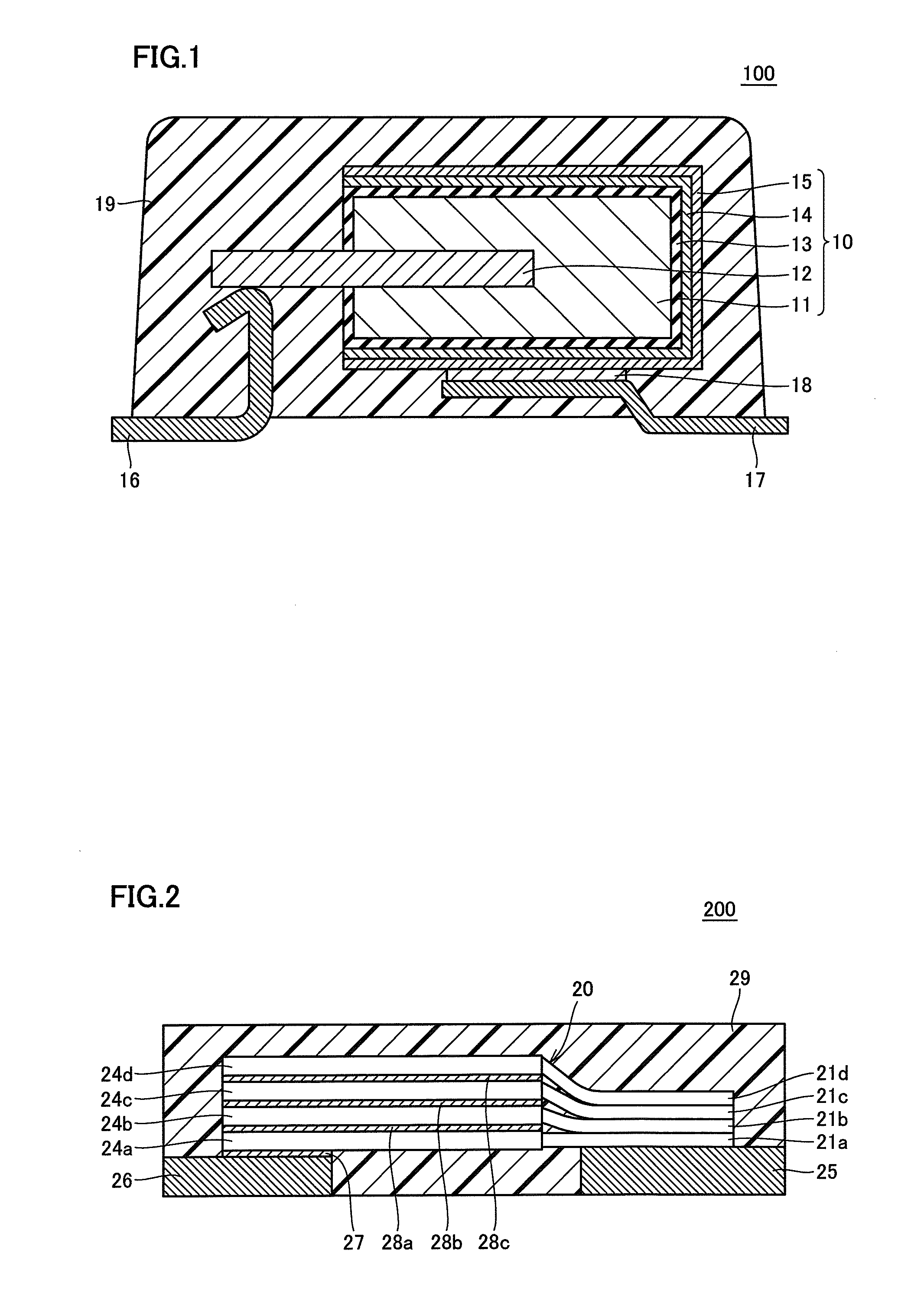 Solid electrolytic capacitor and method of manufacturing the same