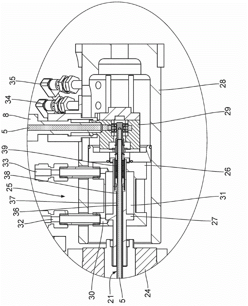 Tool revolver for machining workpieces and a machining system comprising such a tool revolver