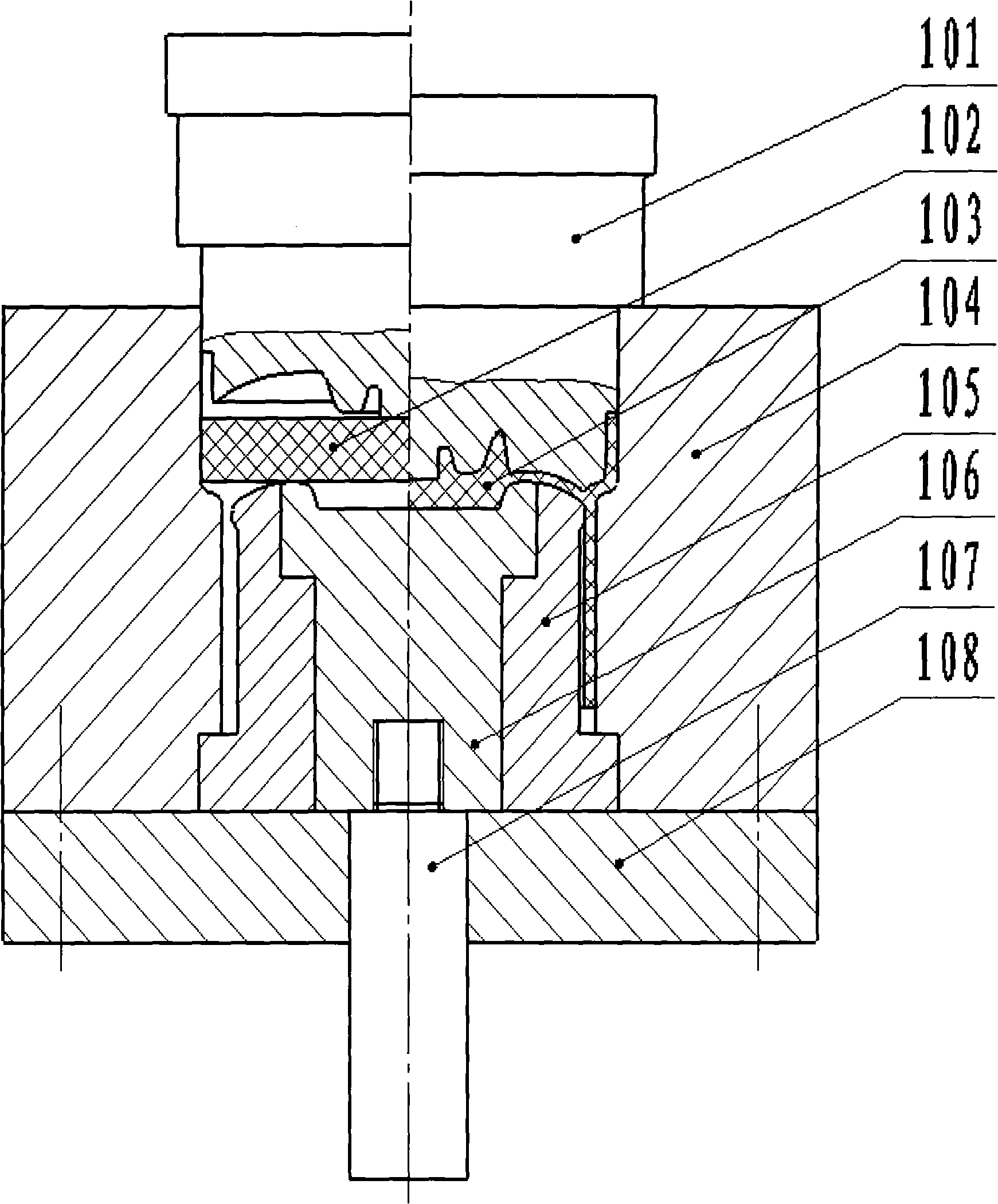 Two-step plasticity forming method of vehicle wheel hub and mated forming die