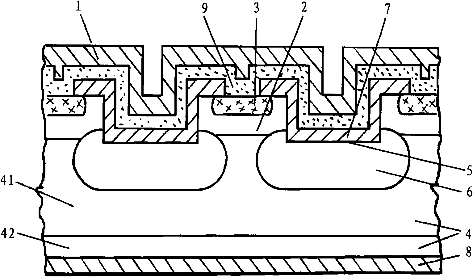 Gate associated transistor with grooved gate polysilicon structure