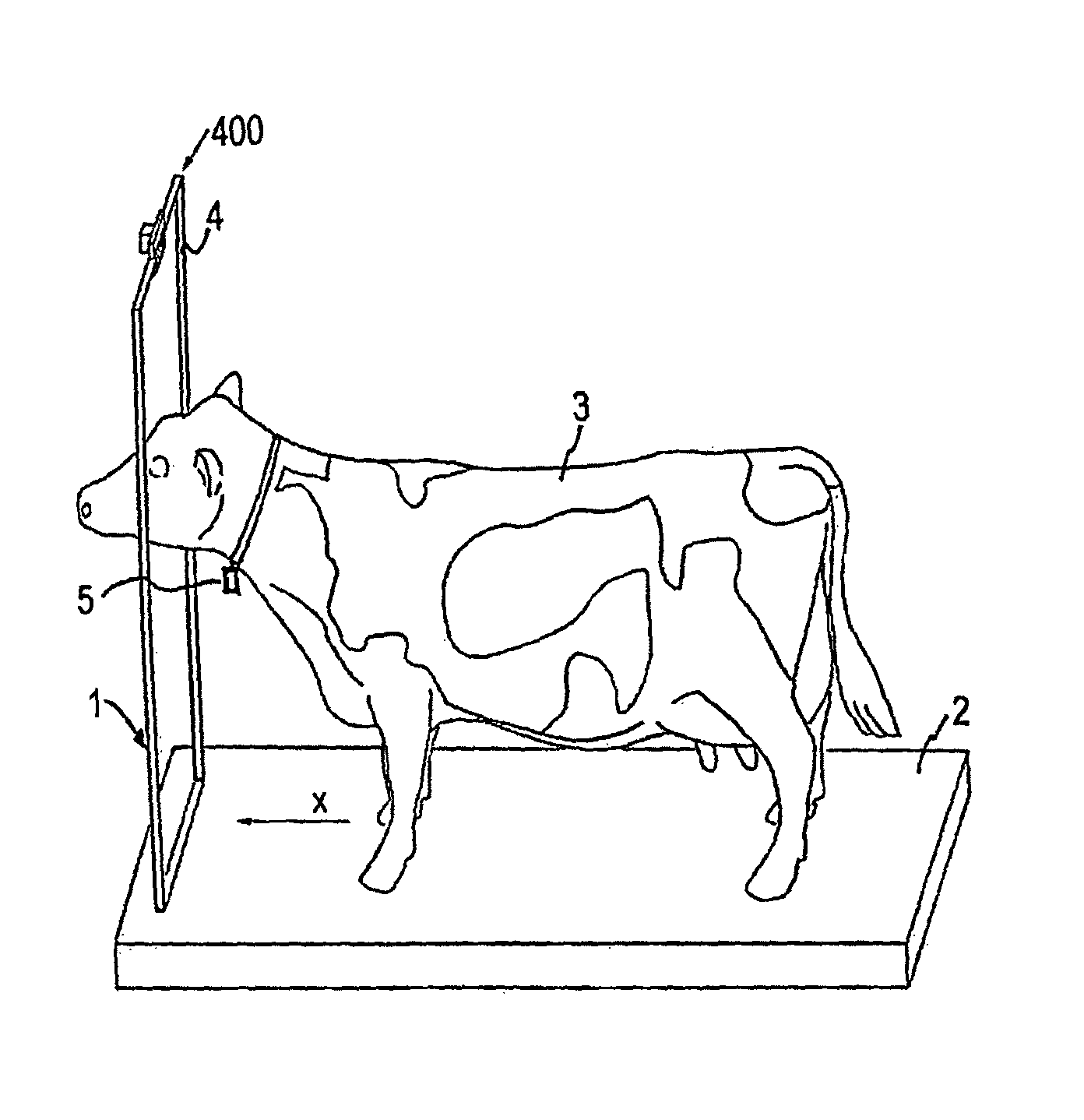 Device and a method for providing information about animals when walking through an animal passage