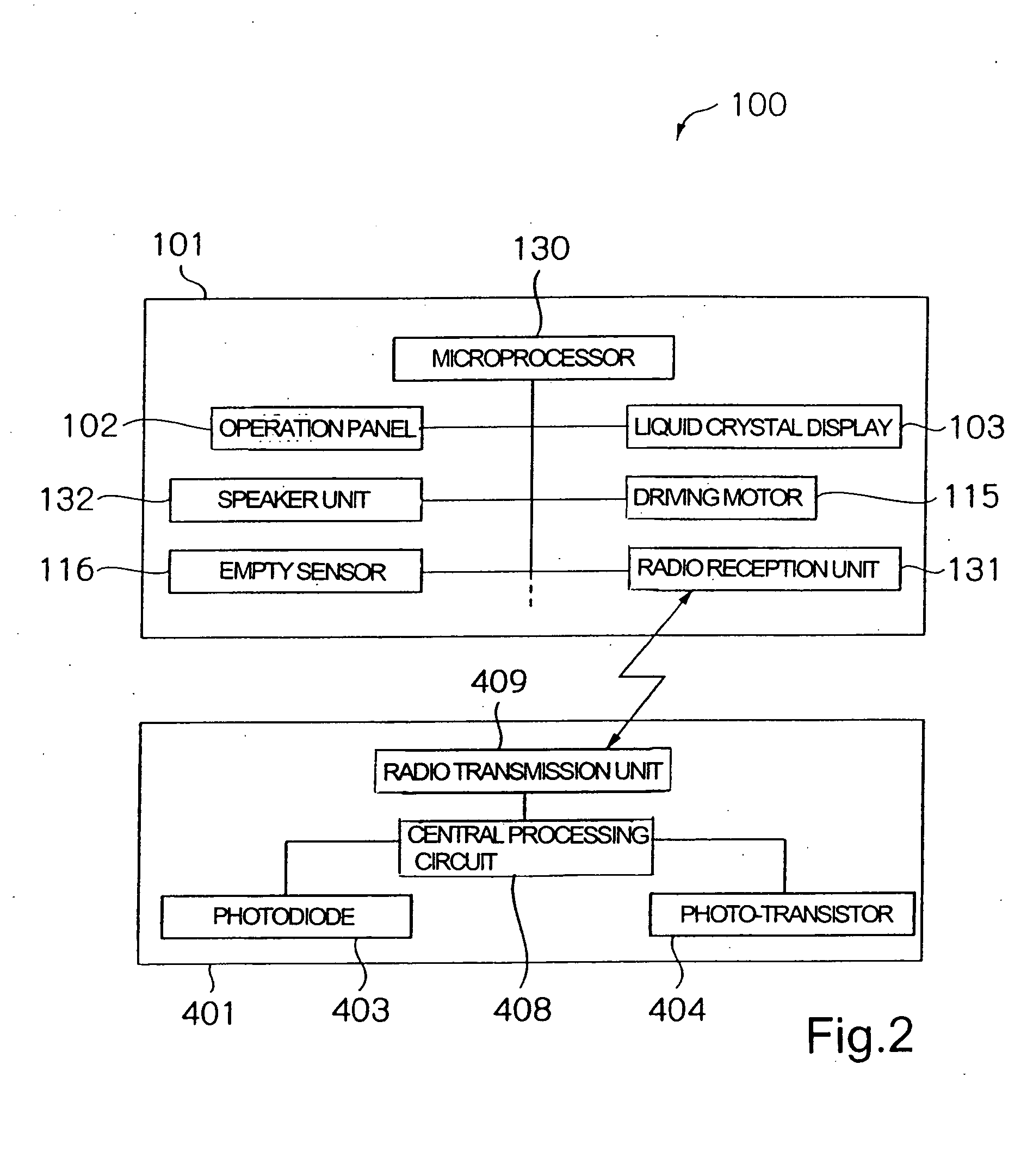 Leak detector for detecting leak of liquid injected into blood vessel using pulse signal