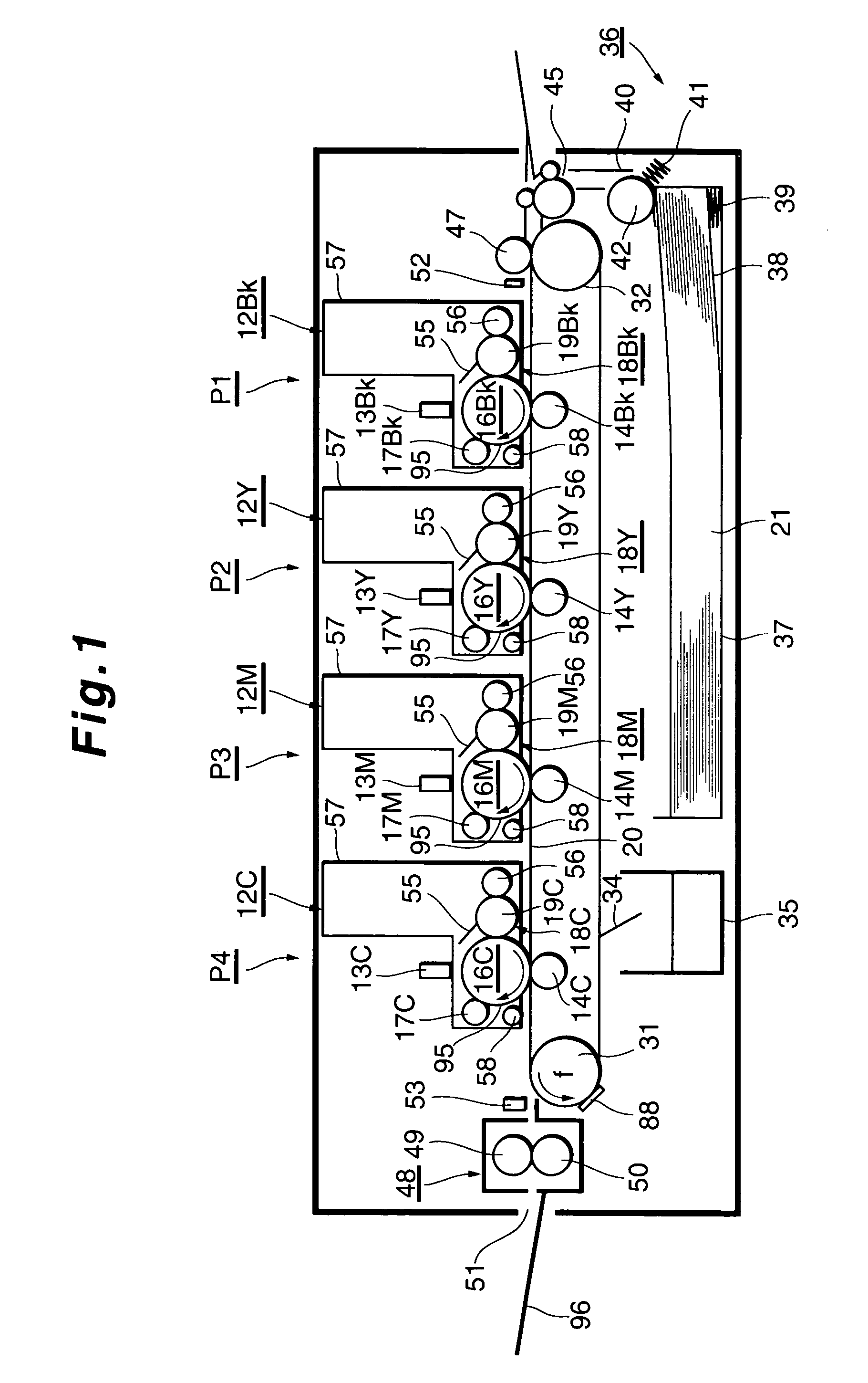 Image forming apparatus that controls image forming process based on temperature of conveying belt