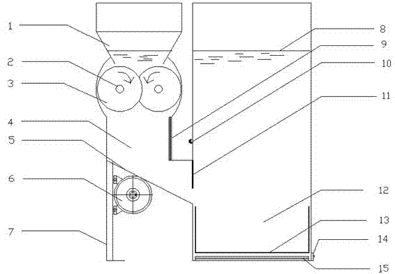 Anti-browning fruit and vegetable slicer and anti-browning fruit and vegetable slicing method