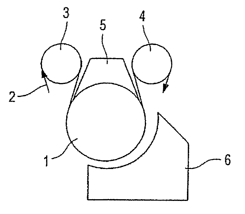 Suction roll in a machine for producing a fibrous web