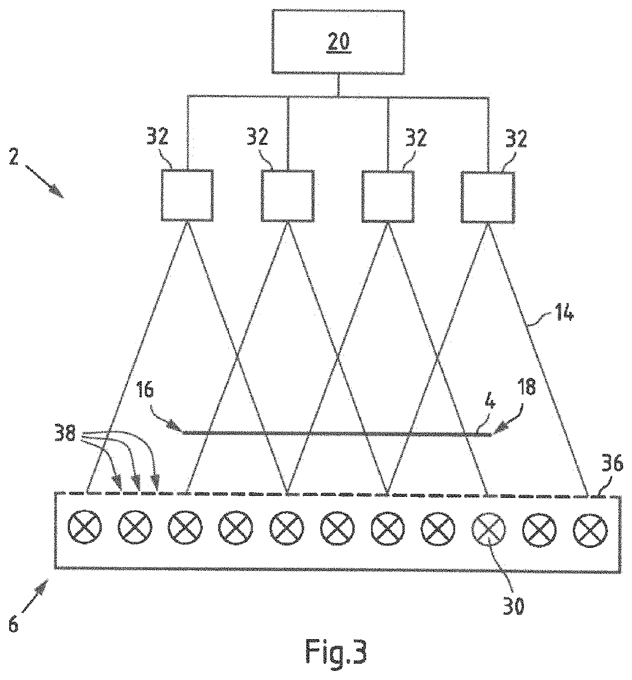 Arrangement and method for contactless determination of a dimension of a moving web