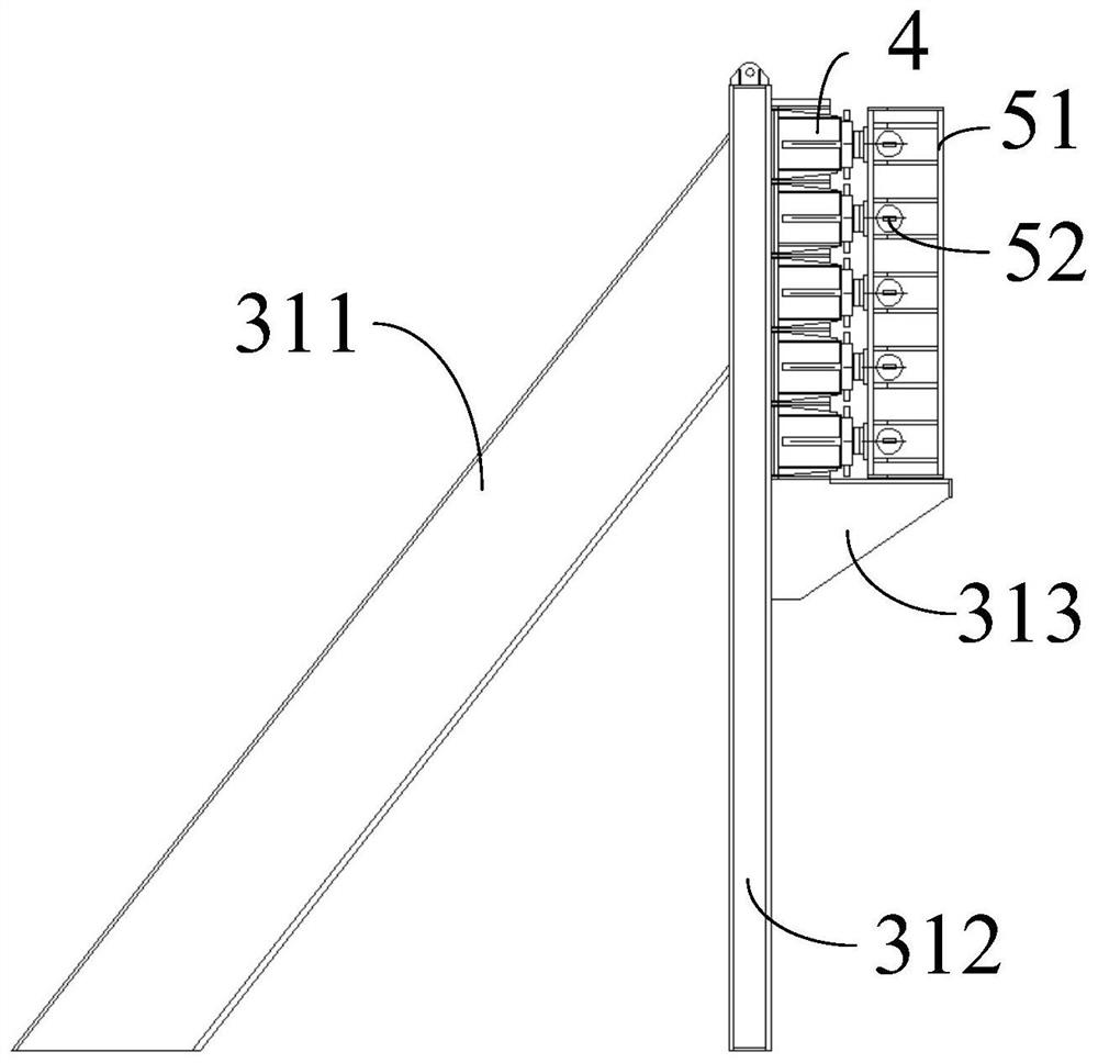 Self-locking retaining device and retaining method for pipe jacking construction