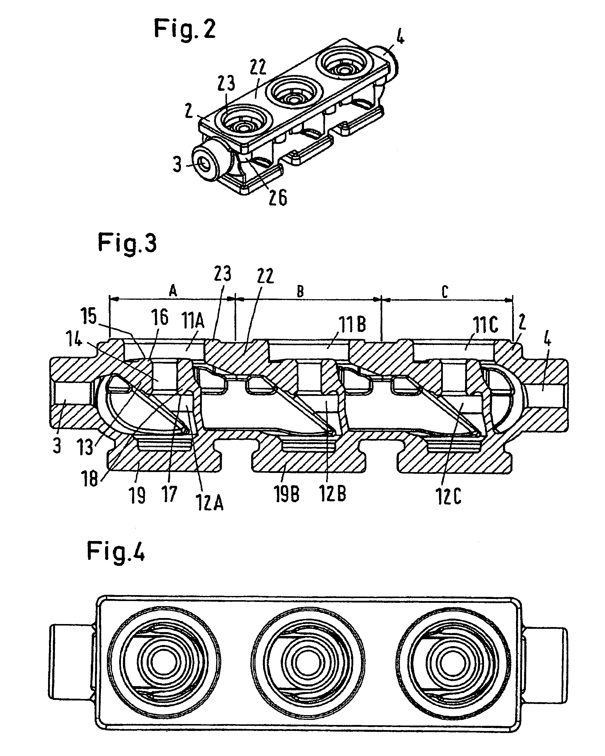 Refrigerant valve arrangement