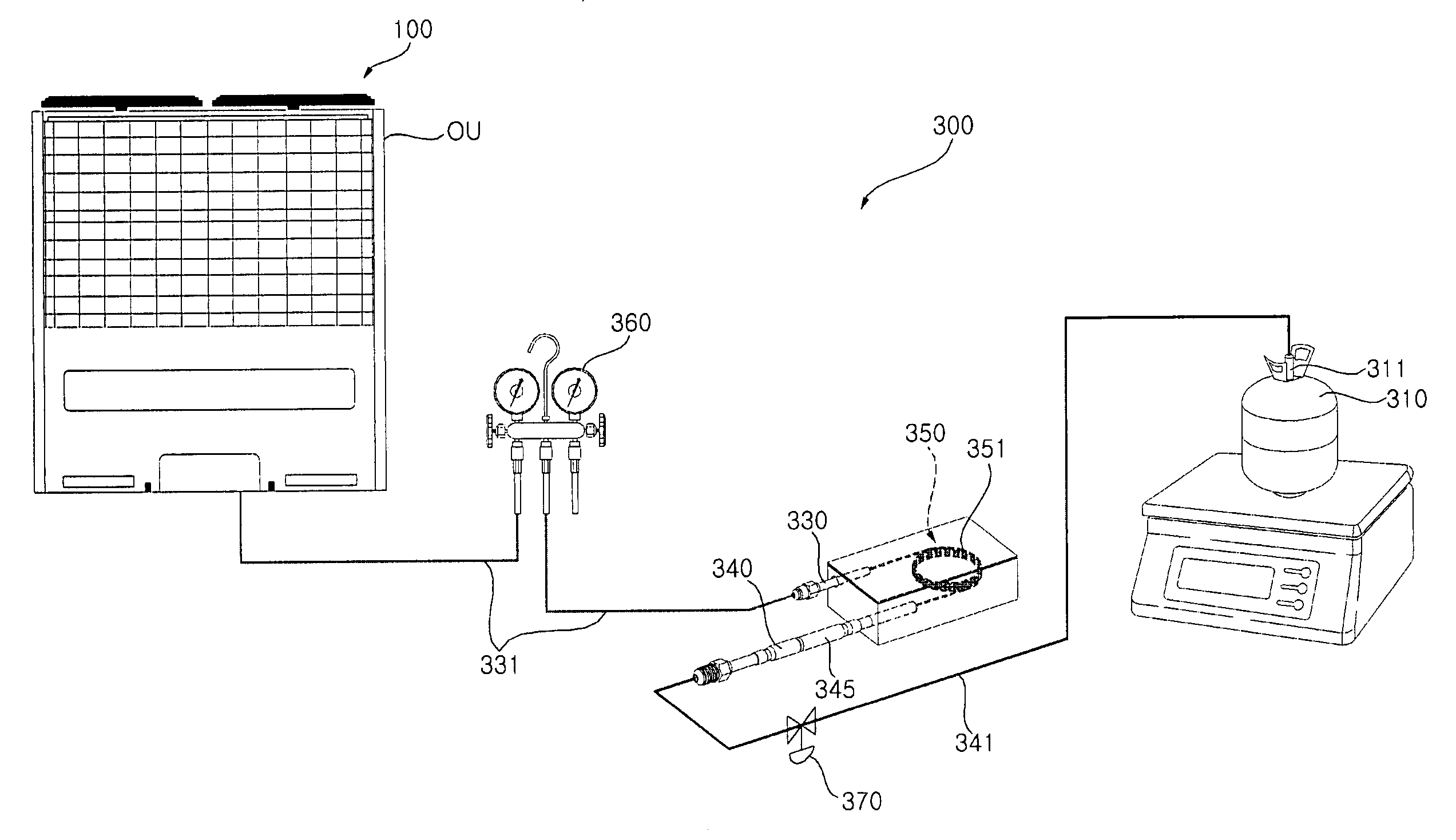 Air conditioner and method for changing refrigerant of air-conditioner