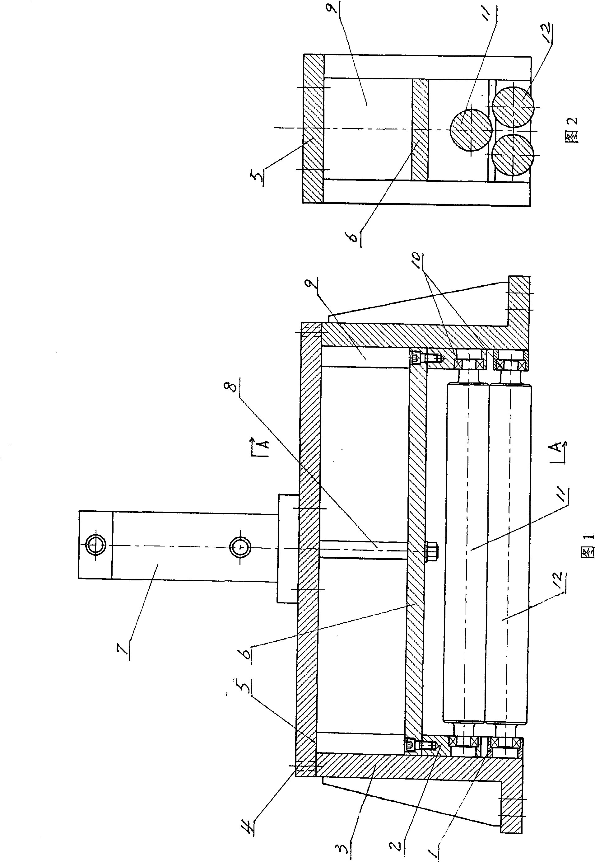 Hydraulic water, oil squeezing apparatus