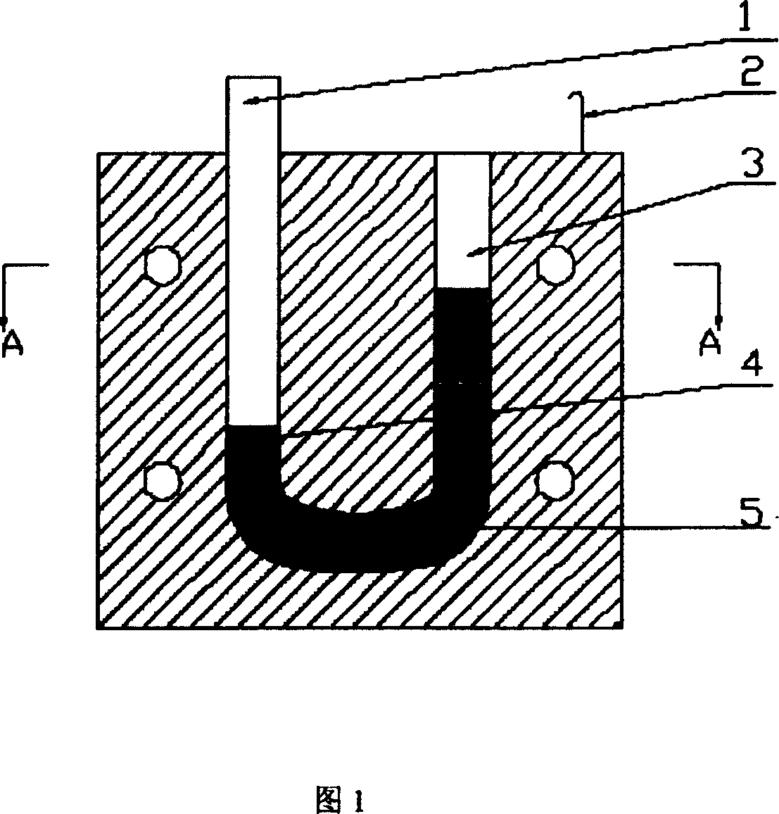 U-shape isochannel repeated extruding apparatus for preparing ultrafine crystal material