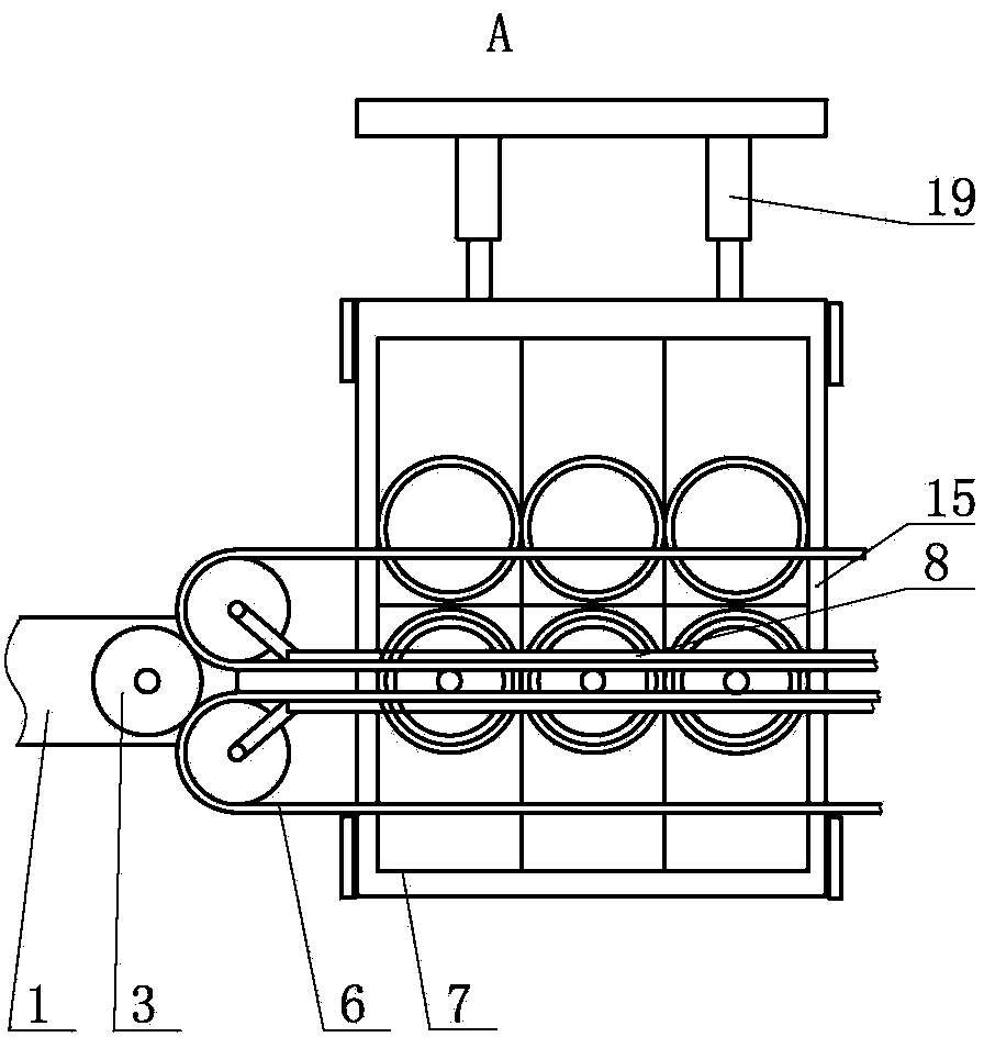 Barrelled water packing machine and barrelled water packing method
