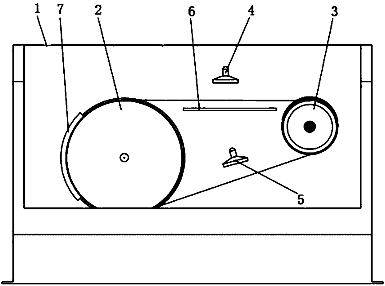 A pulling device for optical fiber secondary coating