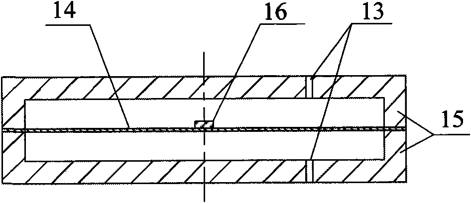 Double Y-shaped cavity double-frequency laser accelerometer