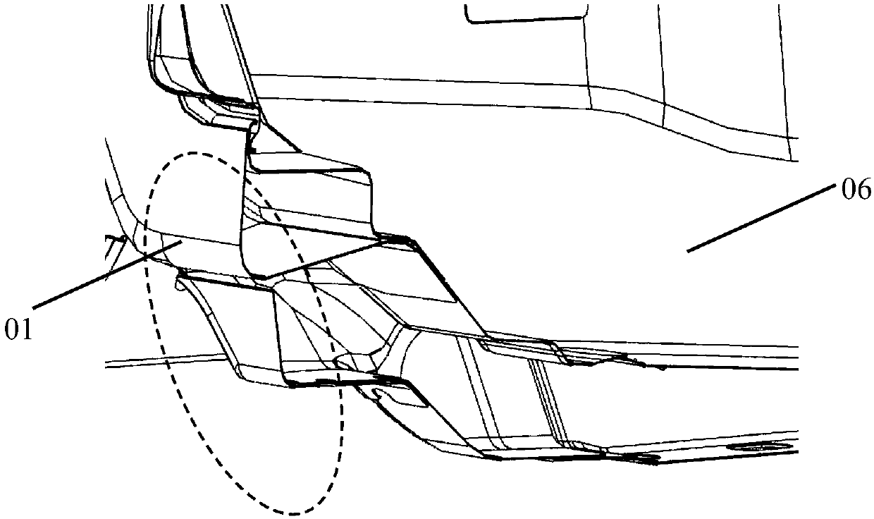 Multichannel device for rear end of front vehicle body