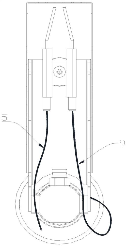 An anti-winding and high-voltage isolation structure for a rotary flamethrower wire and a rotary flamethrower