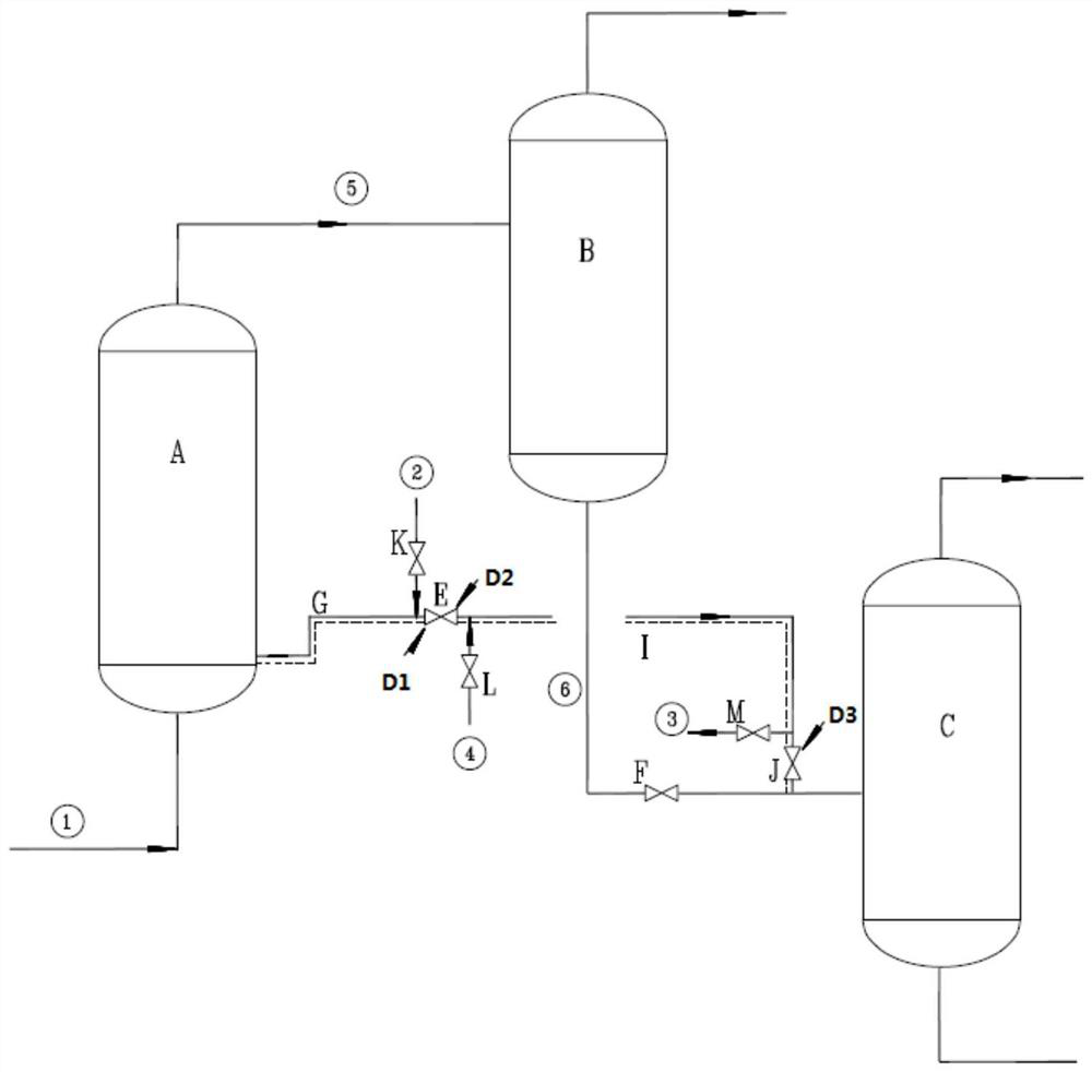 Slurry reactor hydrocracking reaction system and method