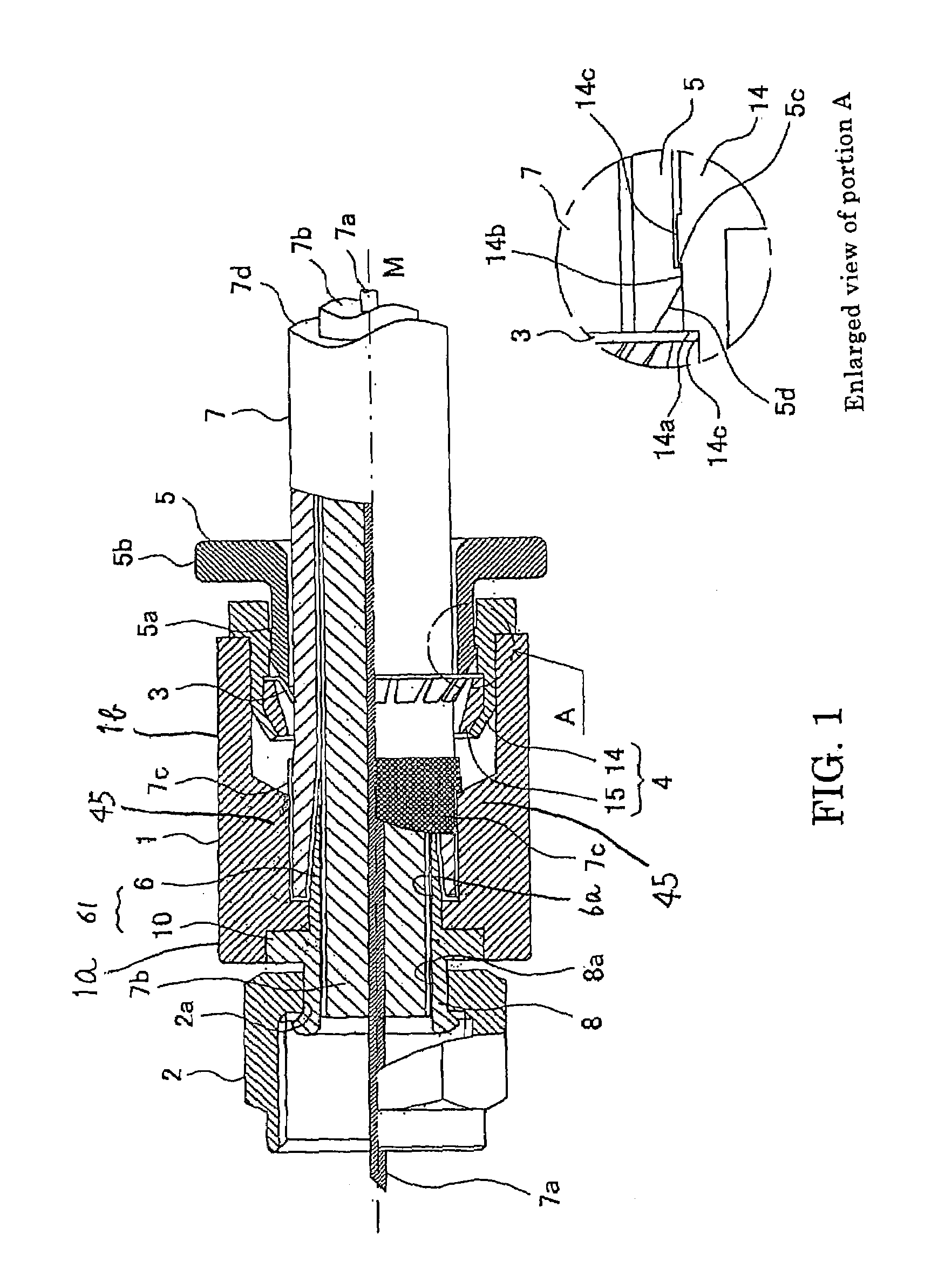 Coaxial cable connector and electronic device case