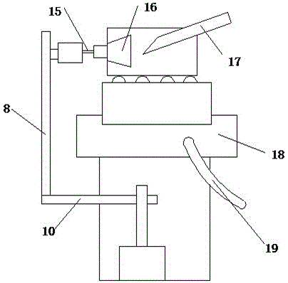 Anti-roller-knocking isolating barrel and feeding and discharging device with same