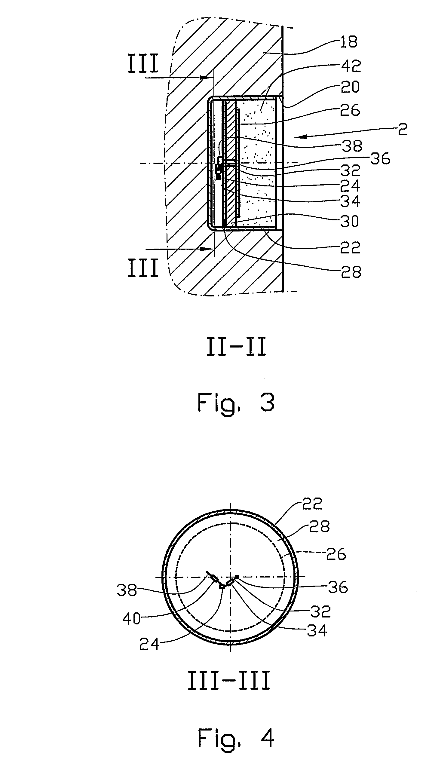 Electronic ID tag and co-operating antenna