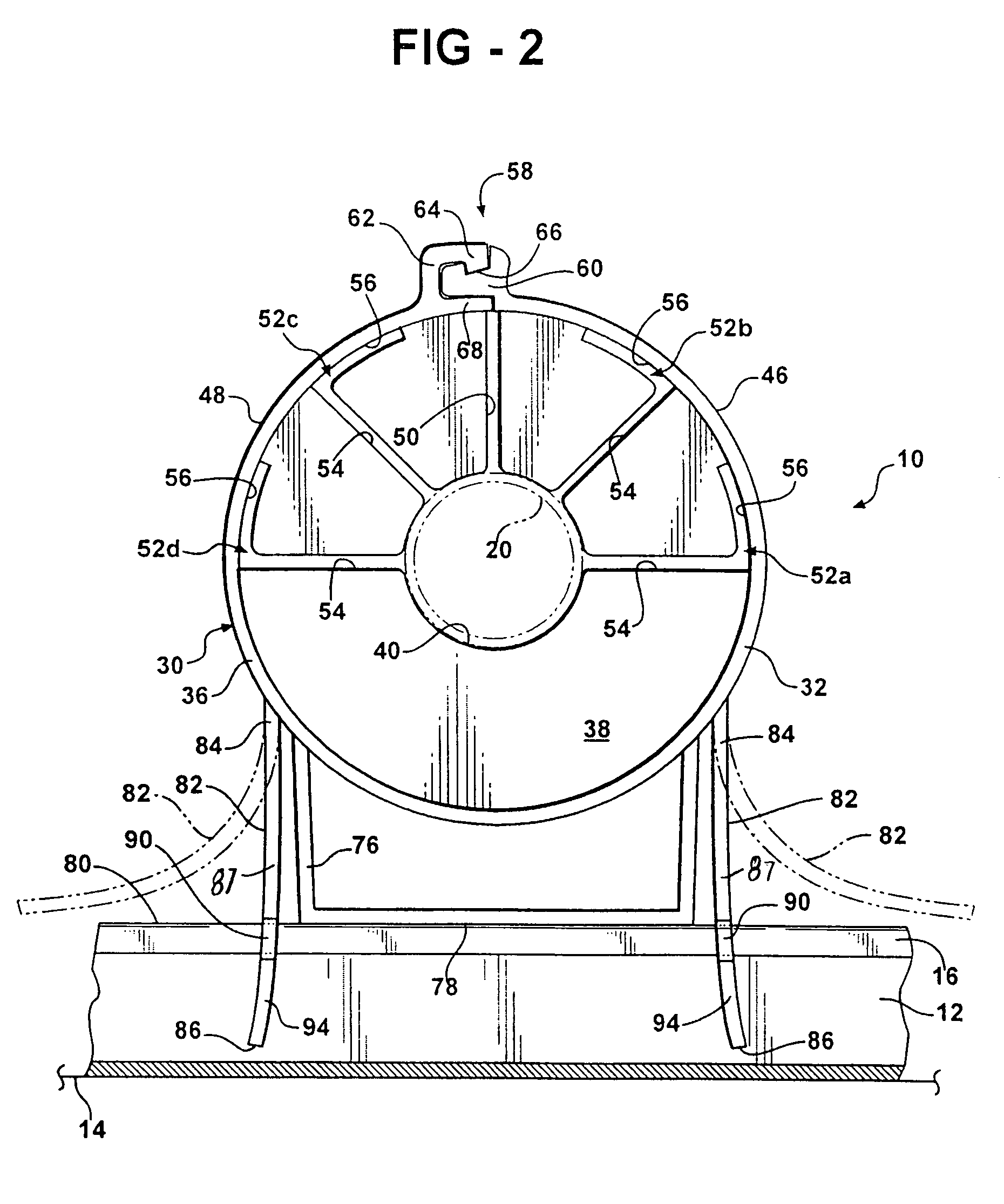 Pipe insulating coupling with integrated mounting clamp and closure mechanism