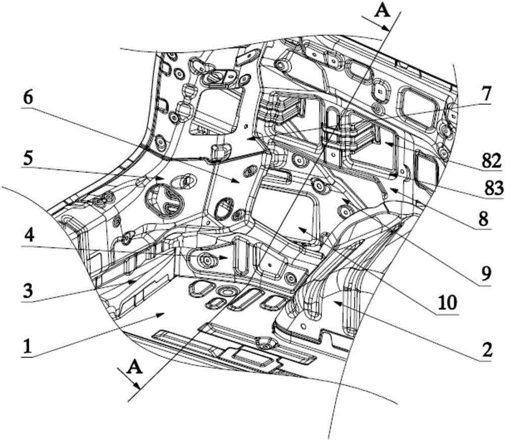 Novel overlapping structure for rear coaming and side coaming