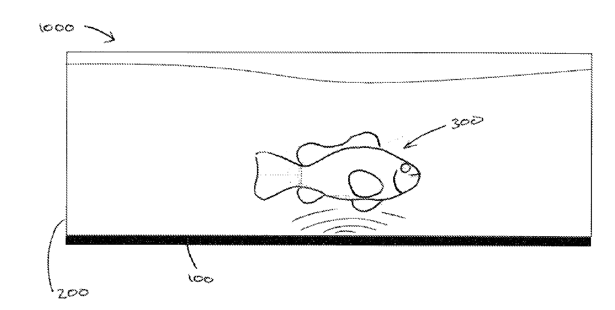 Method of contactless charging of aquatic toy, toy and tank therefor
