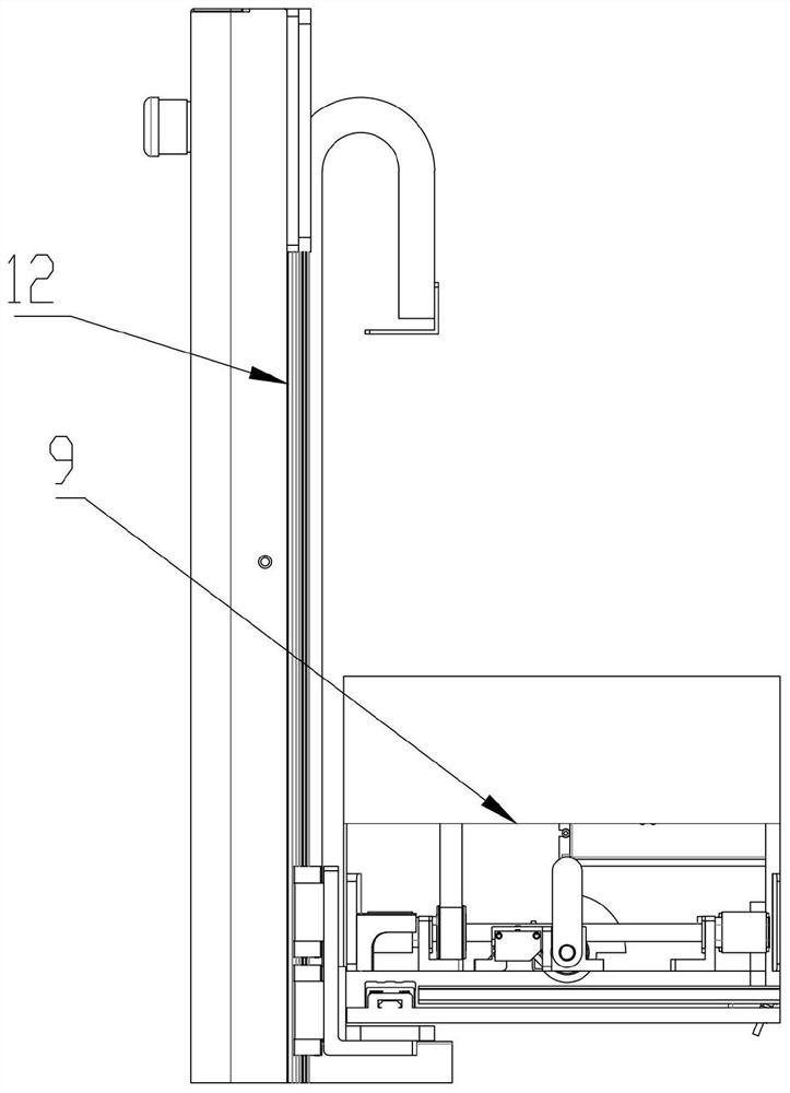 Lifting mechanism in AGV, and conveying AGV capable of achieving double-row independent lifting