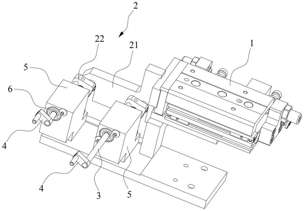A rotary opening and closing device and automatic assembly module