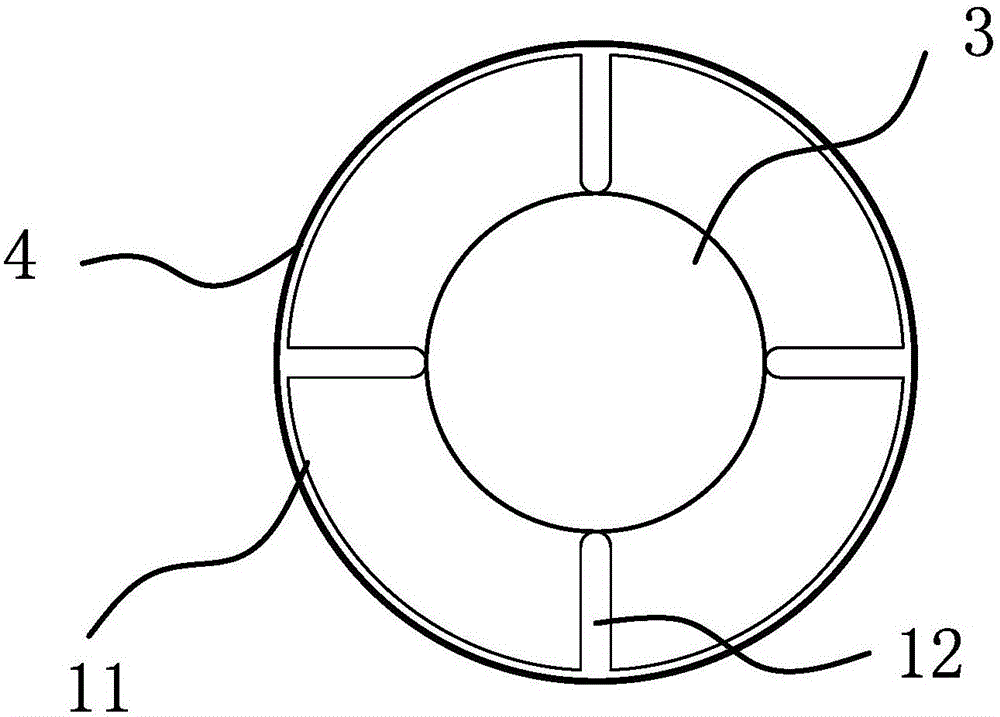 Automatic rotating device of solar water heater