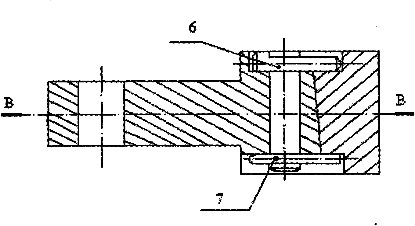 Combined type mechanically crushing machine hammer and manufacturing method thereof