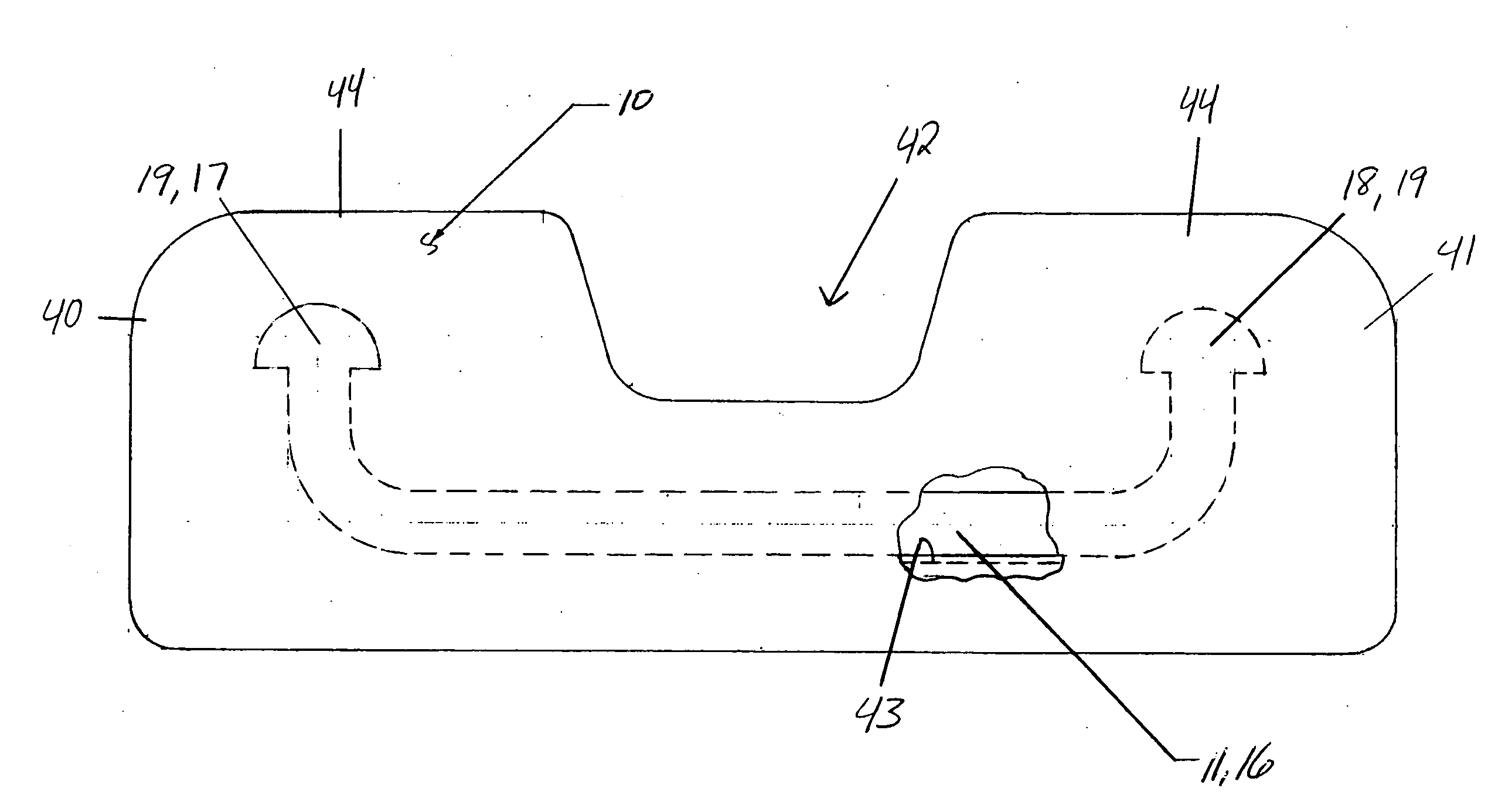 Formable travel pillow assembly and method
