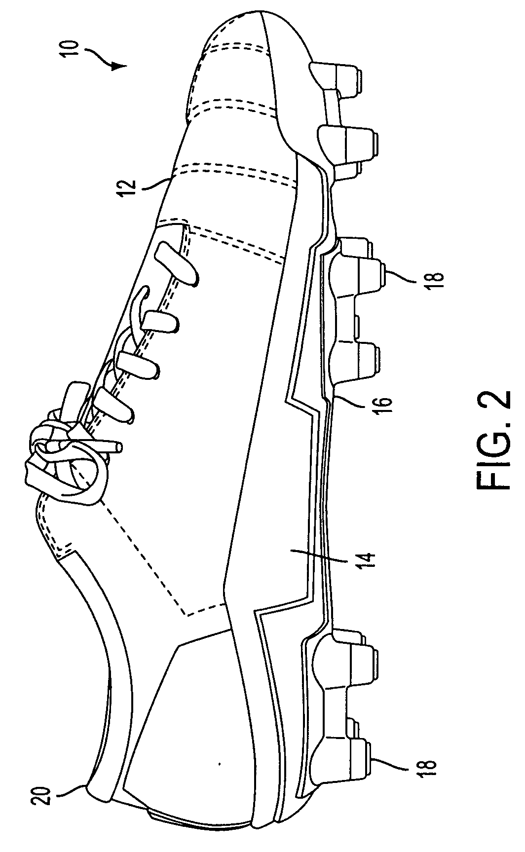 Soccer shoe having independently supported lateral and medial sides