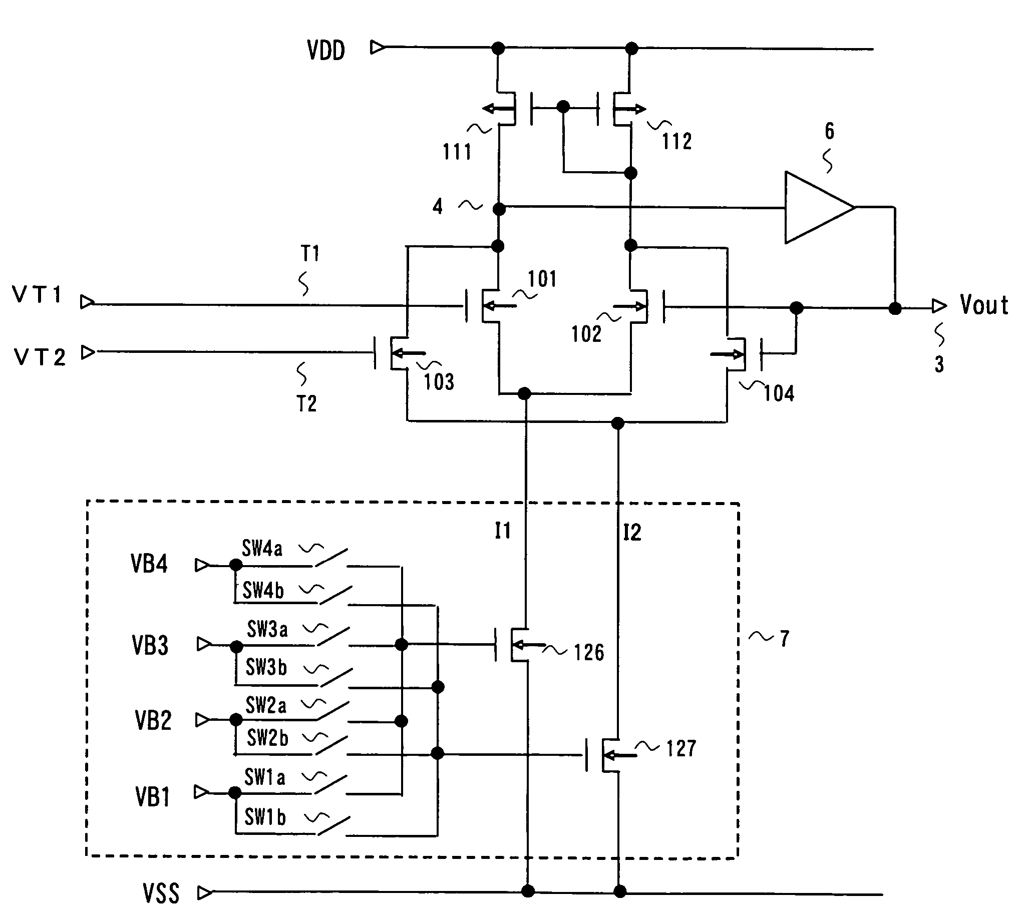 Differential amplifier and data driver employing the differential amplifier