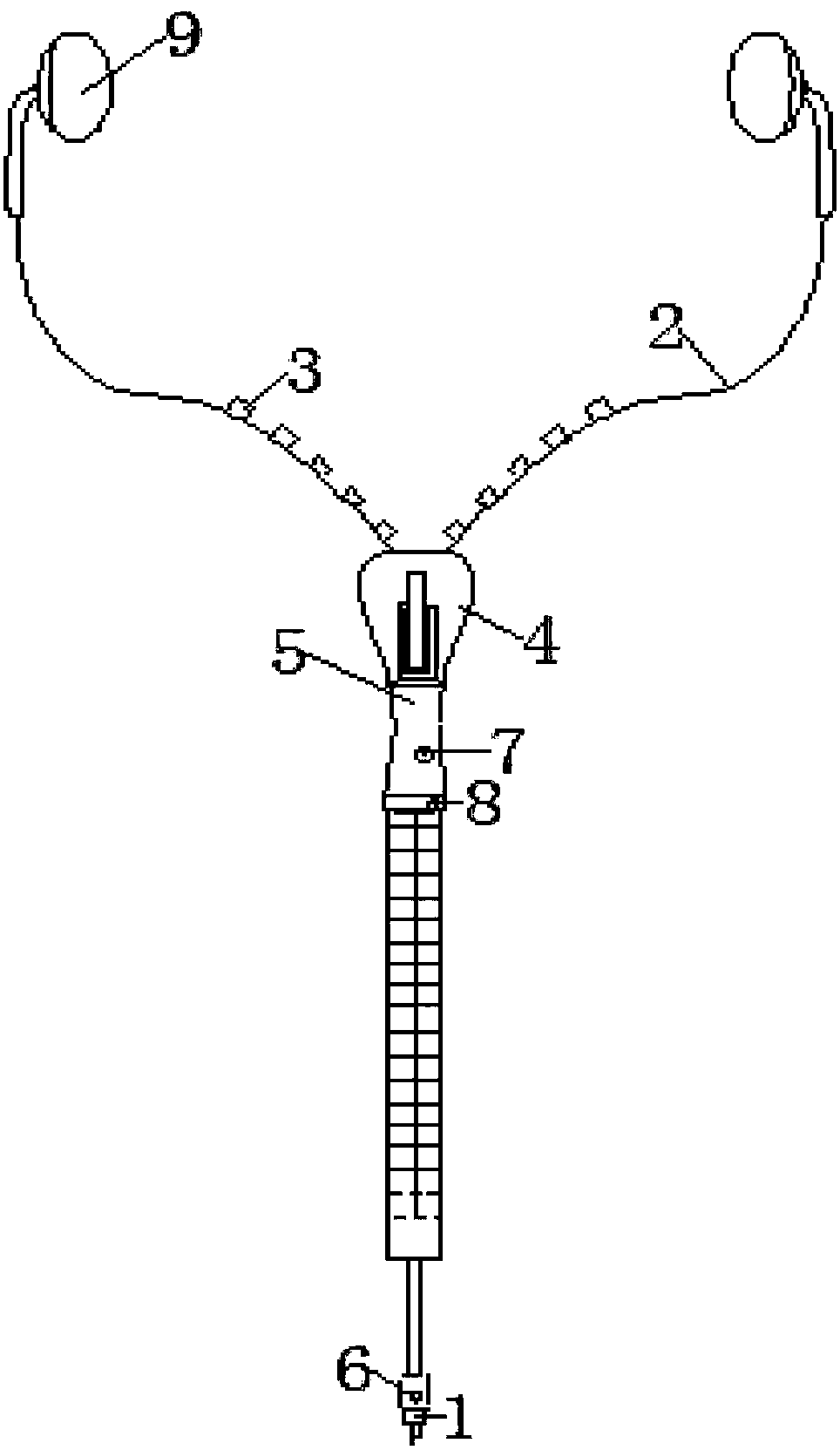 Earphone capable of enhancing low-frequency characteristic