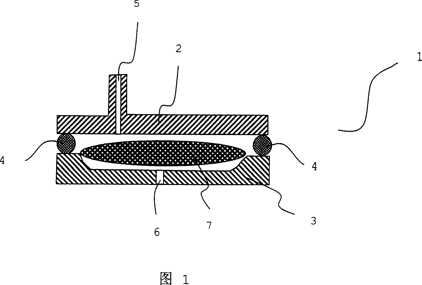 Apparatus for preventing unintended or premature release of liquid in a beverage brewing device and method thereof