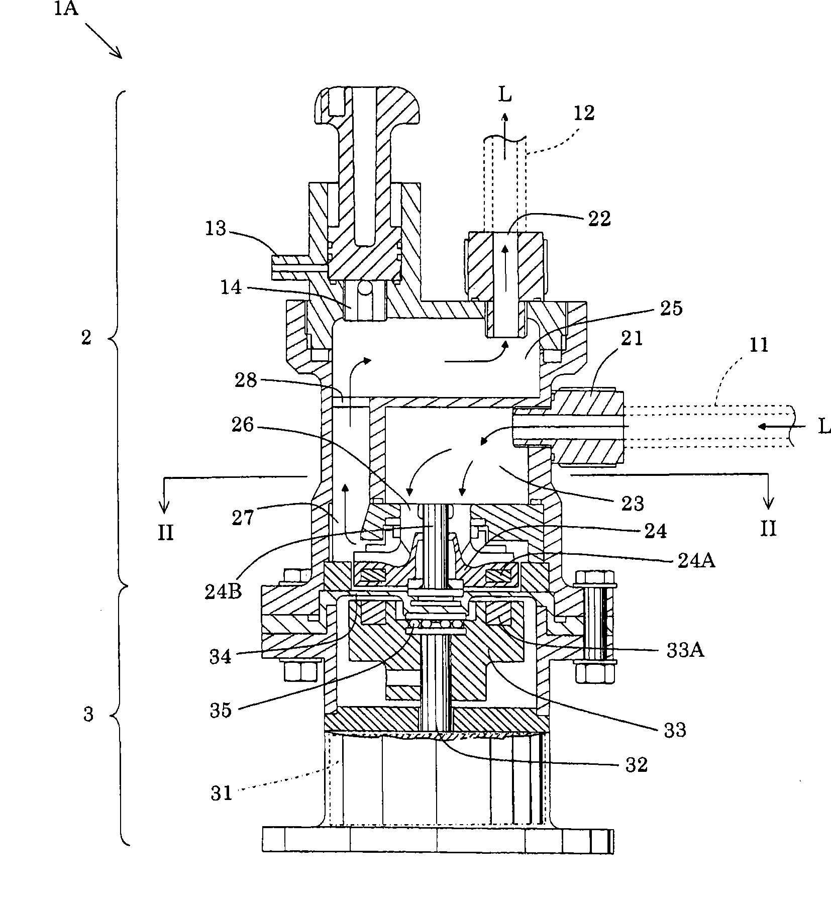 Vertical self-priming pump and vertical self-priming pump with filtration device