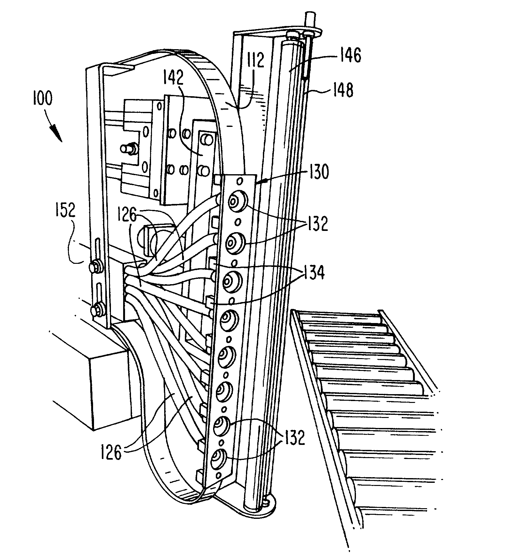 Heat sealer for stretch wrapping apparatus