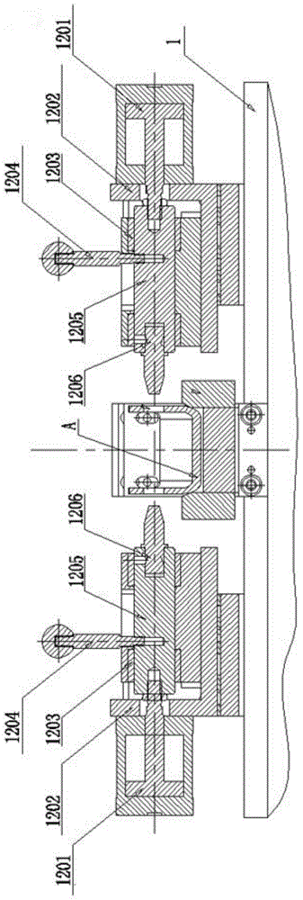 Two-way synchronous riveting equipment for u-section parts