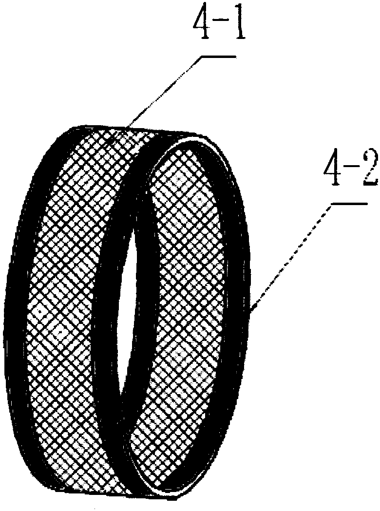 Non-weaving lattice apron for compact spinning