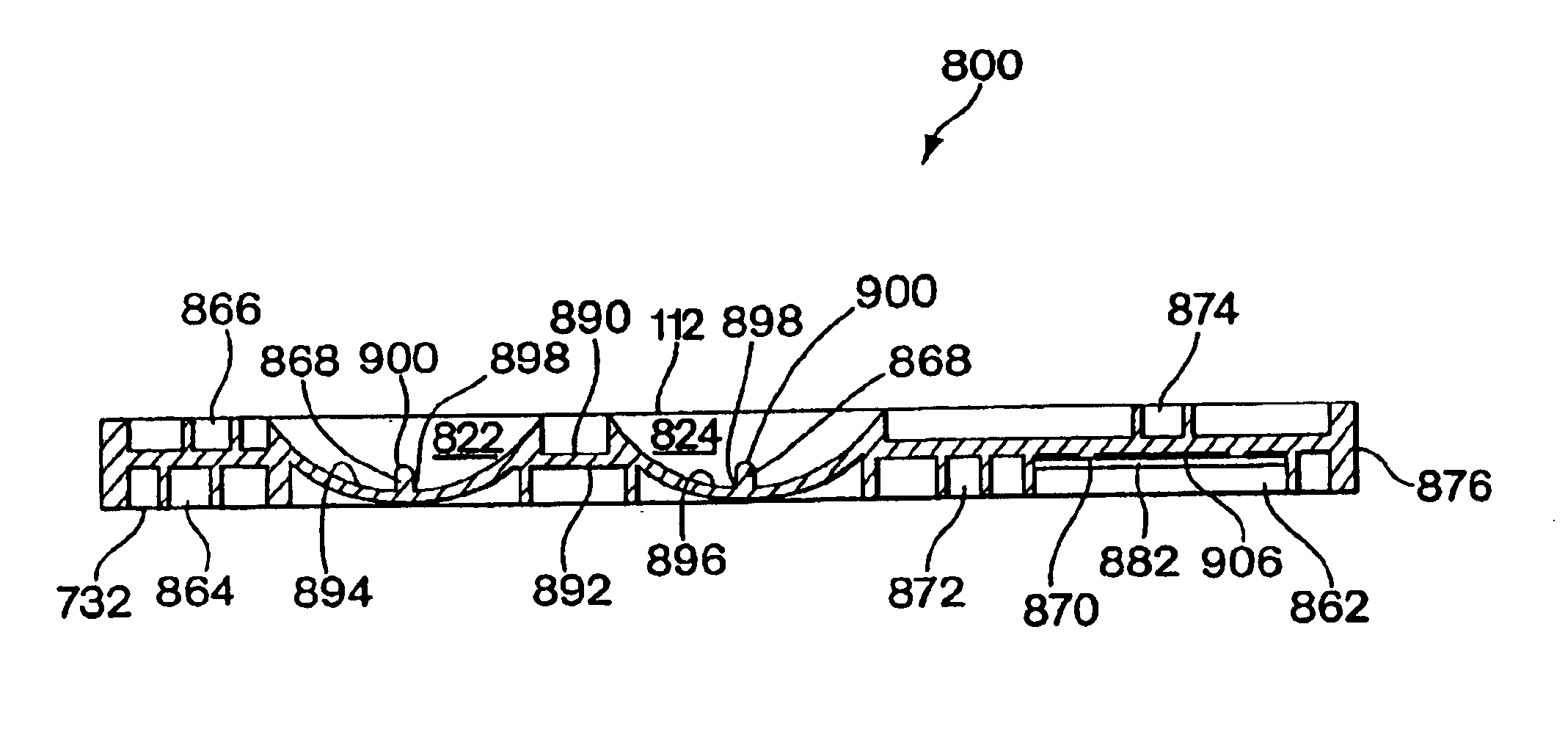 Pumping cartridge having an integrated filter and method for filtering a fluid with the cartridge