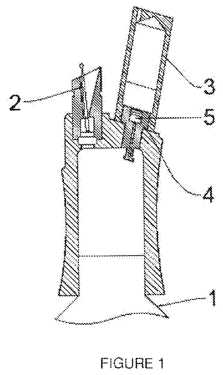 Machine and method for charging culinary cream whippers