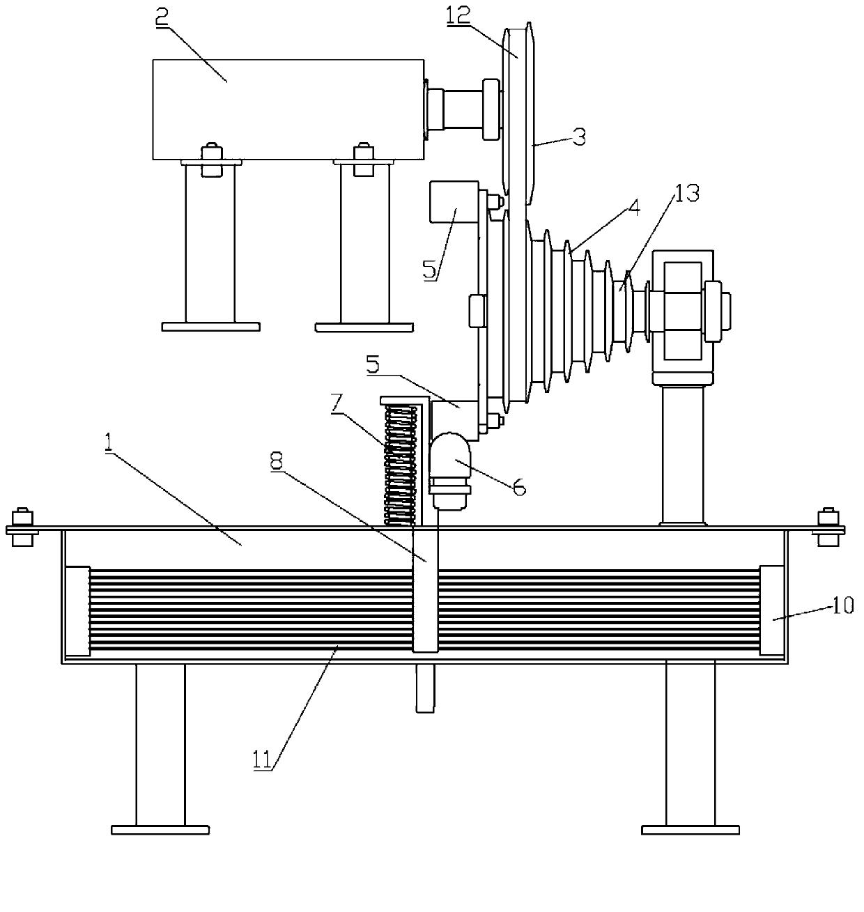 Puffing device with two driving wheels and capable of accelerating dissolution of polymer