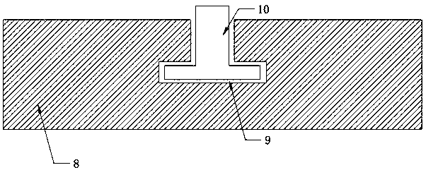 Transporting device for bamboo wood particle production