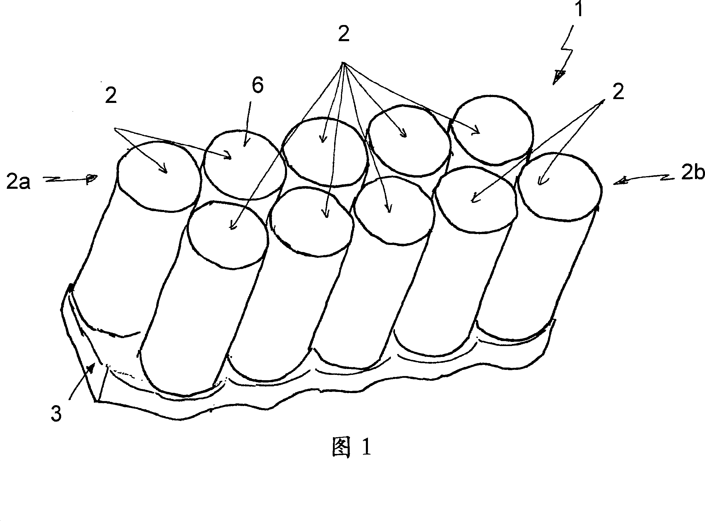 Liquid-cooled battery and method for operating such a battery