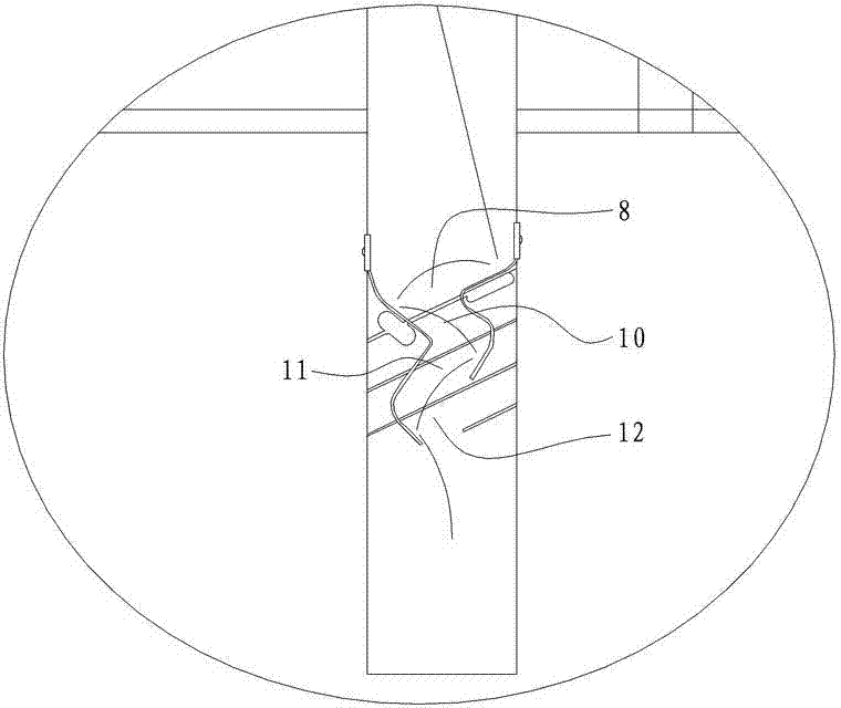 Tablet press with multiple vibrating pieces