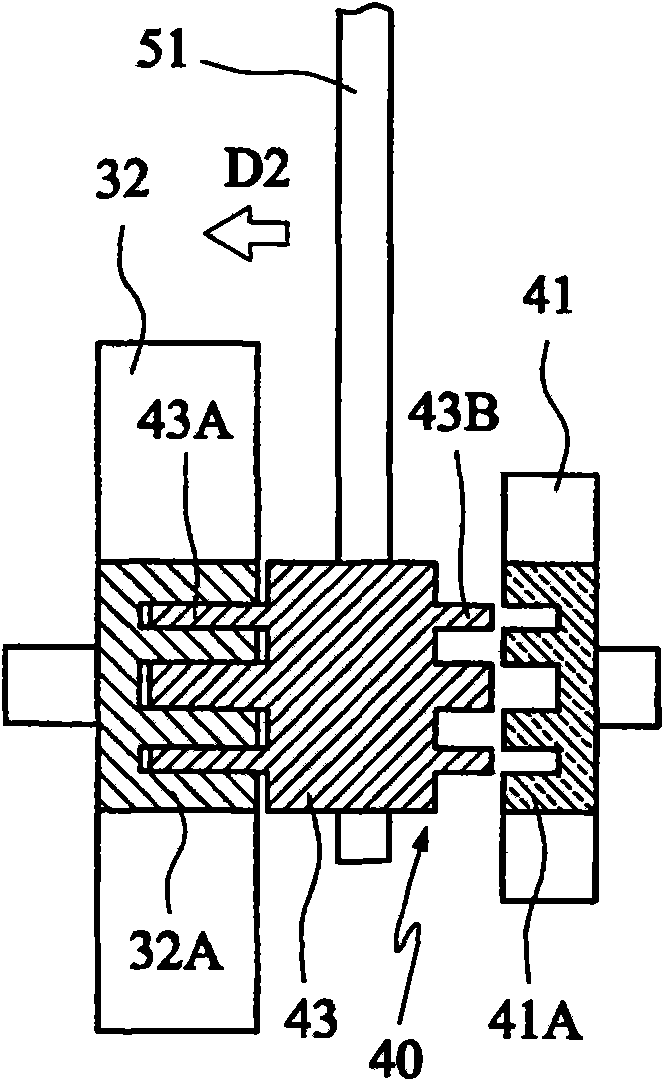 Automatic paper feeding device with clutch