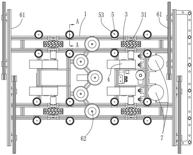 Horizontal walking curtain wall cleaning robot and cleaning method thereof