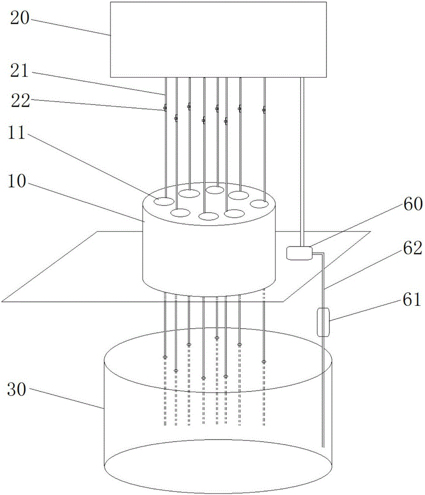 Intelligent cleaning circulating device for multiple cigarette holders